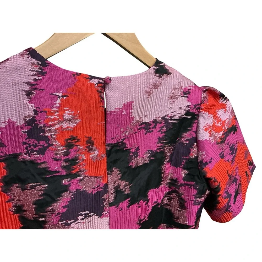 NWOT Tuckernuck Pomander Place Red Pink Jacquard‎ Lyla Blouse Med Classy Elegant